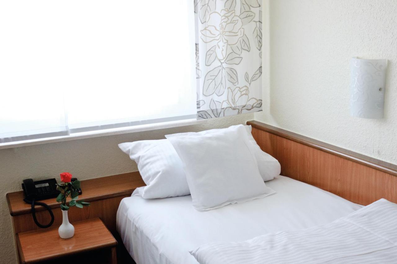 Hotel Elysee ซิลิเงนชตัดท์ ภายนอก รูปภาพ